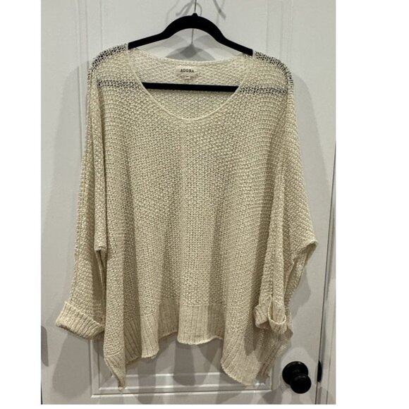 ADORA Sweaters - Adora 1x/2x Light-Weight V-Neck Cream Sweater EUC